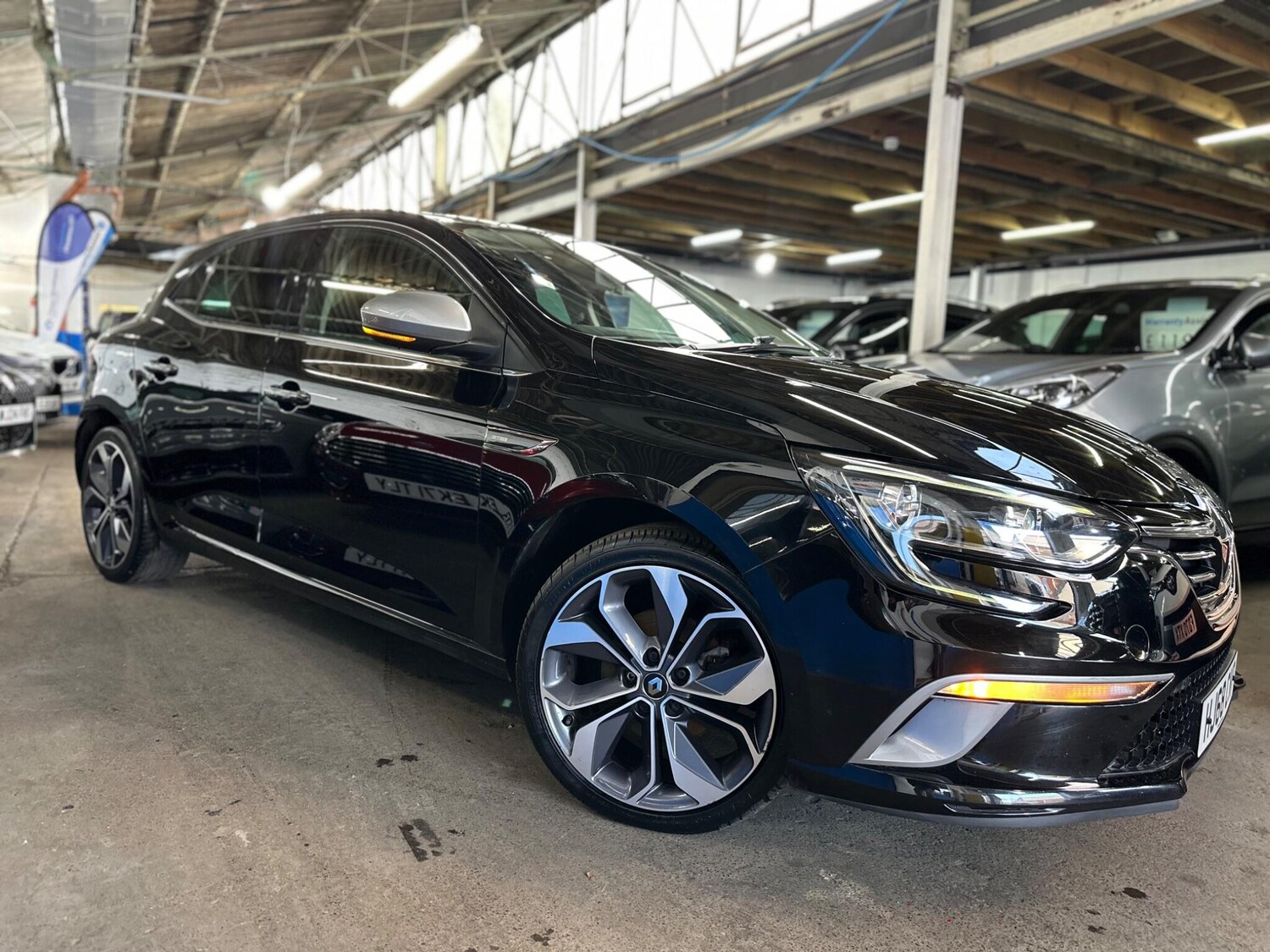 Used Renault Megane 2018 for sale - 77838509: Photo 11