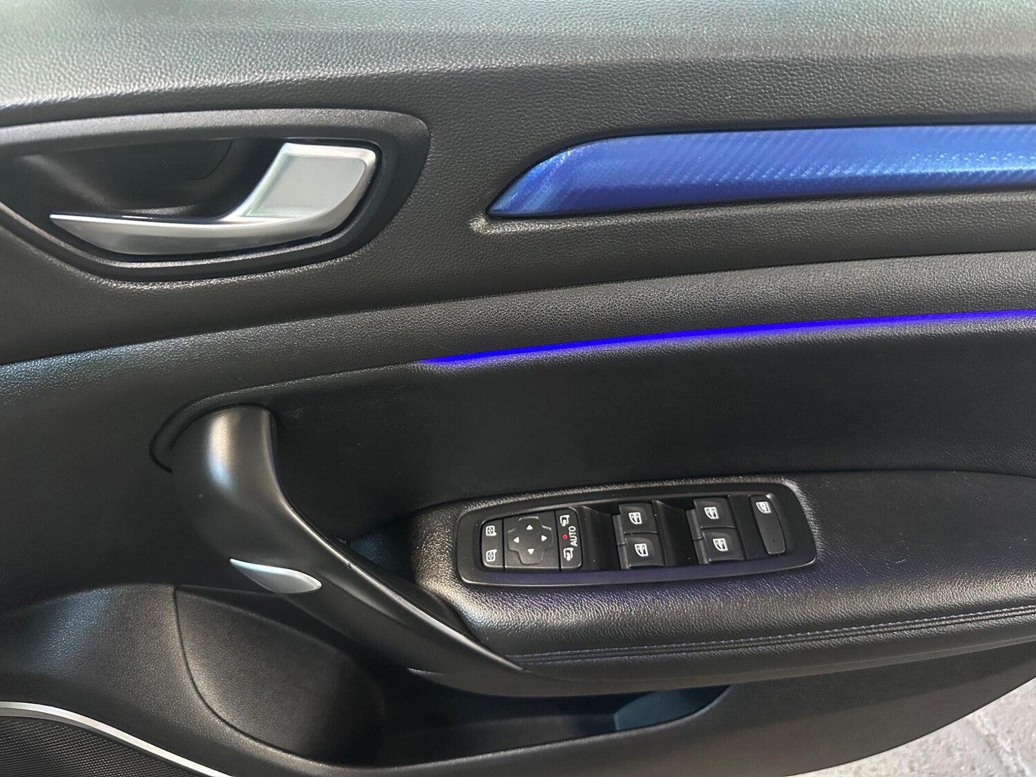 Used Renault Megane 2018 for sale - 77838509: Photo 28