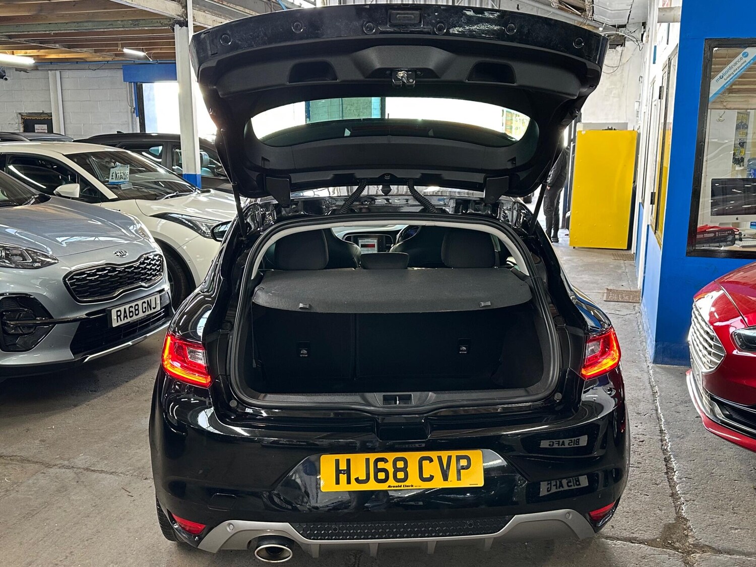 Used Renault Megane 2018 for sale - 77838509: Photo 38