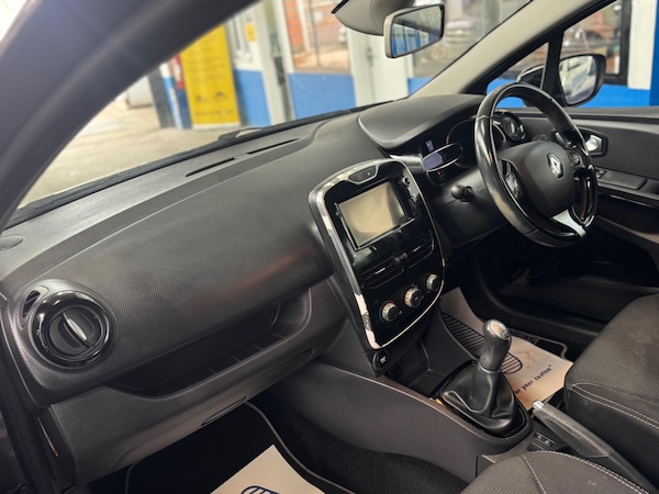 Used Renault Clio 2016 for sale - 73982598: Photo 15
