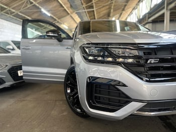 Used Volkswagen Touareg 2020 for sale - 79026151: Photo