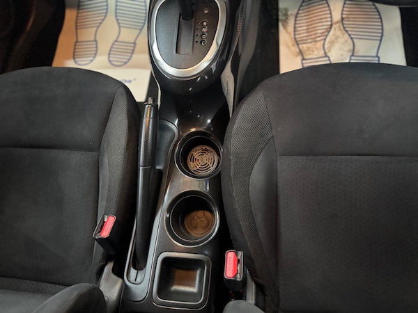 Used Nissan Juke 2014 for sale - 76260556: Photo 32