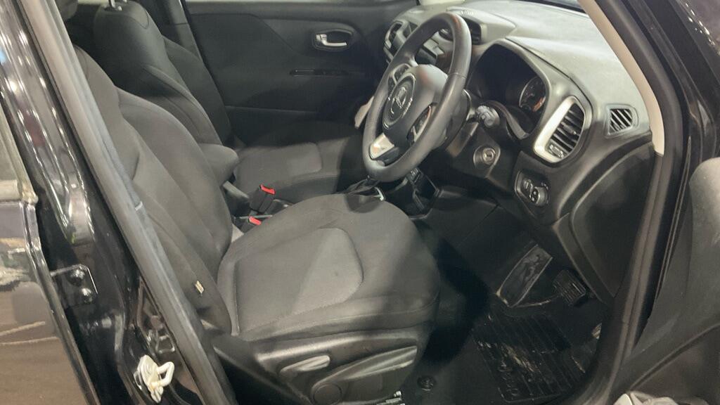 Used Jeep Renegade 2018 for sale - 76359994: Photo 9