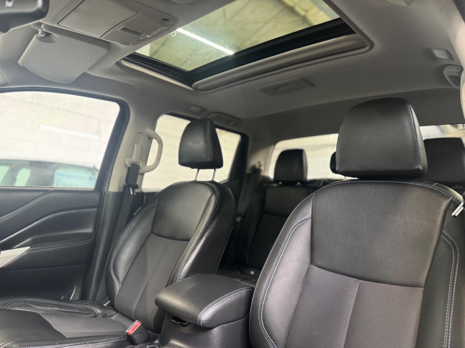 Used Nissan Navara 2021 for sale - 77908712: Photo 43