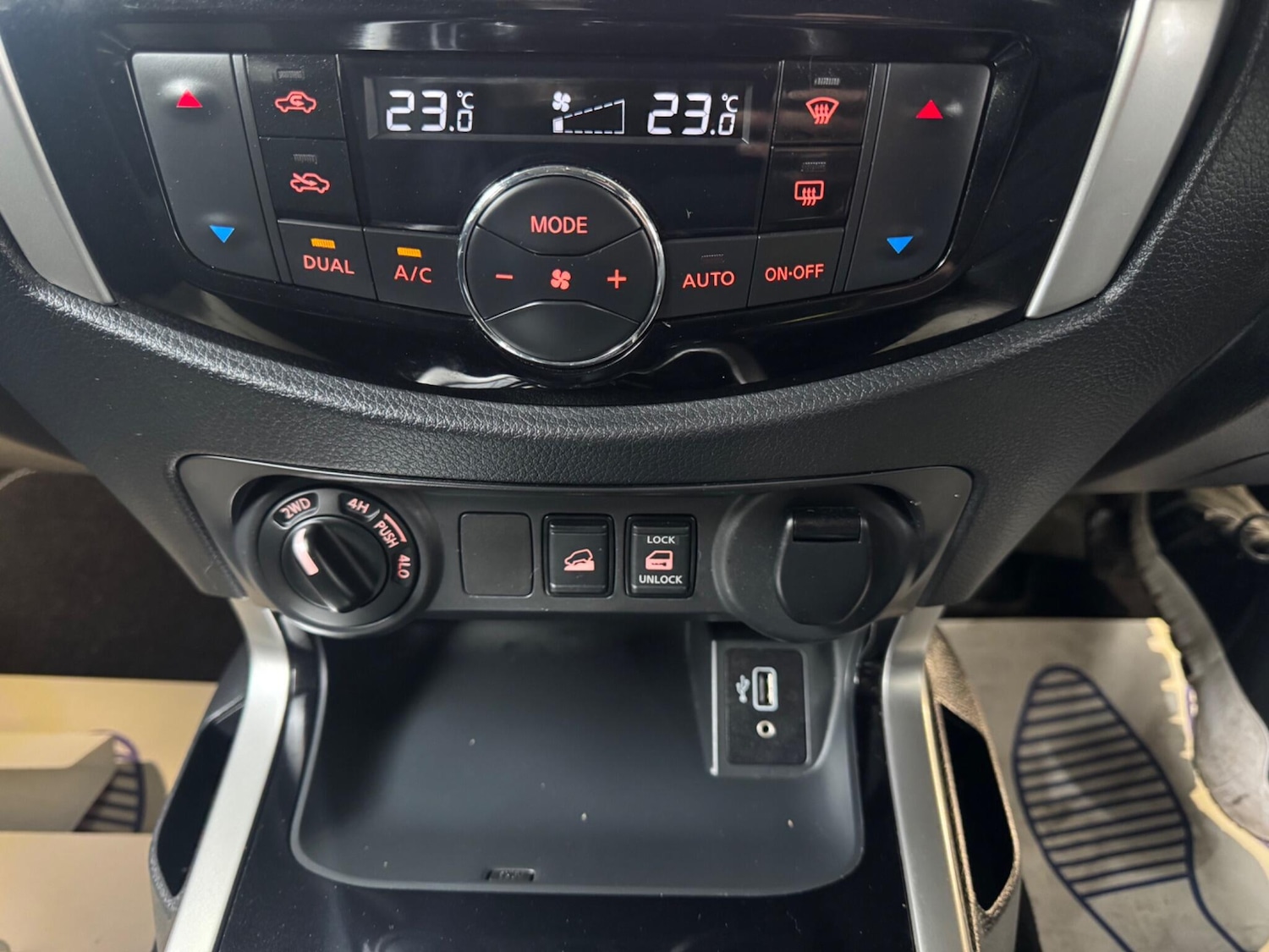 Used Nissan Navara 2021 for sale - 77908712: Photo 58