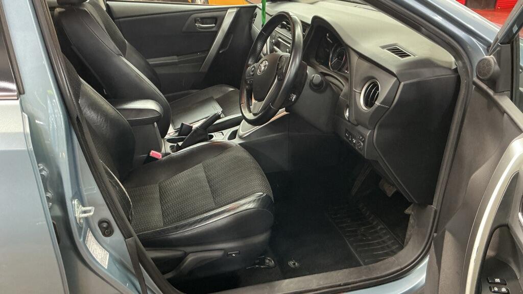 Used Toyota Auris 2014 for sale - 77908984: Photo 15