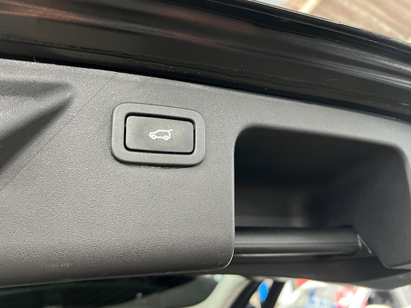 Used Land Rover Discovery Sport 2017 for sale - 75782396: Photo 37