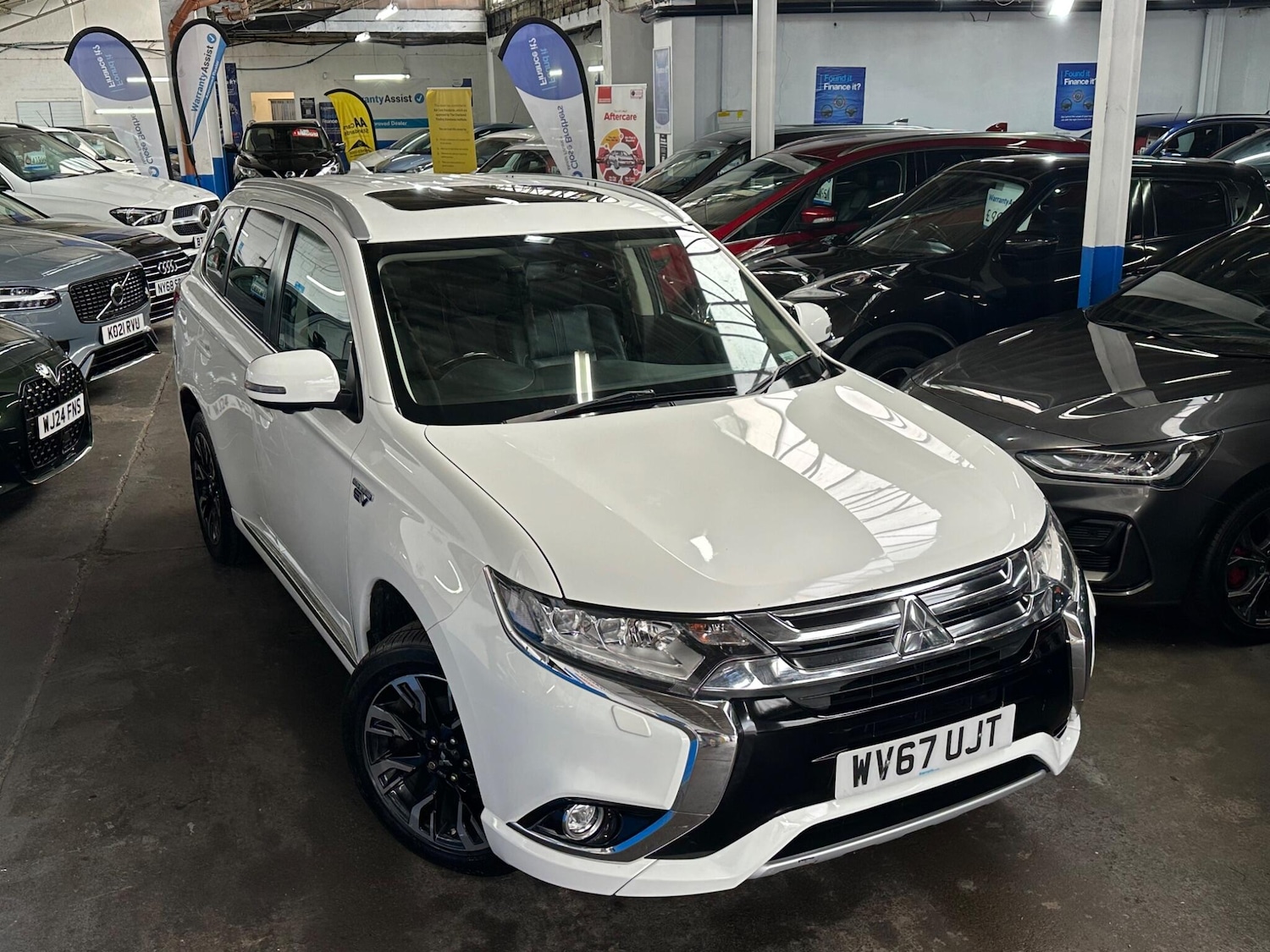 Used Mitsubishi Outlander 2017 for sale - 77695689: Photo 10