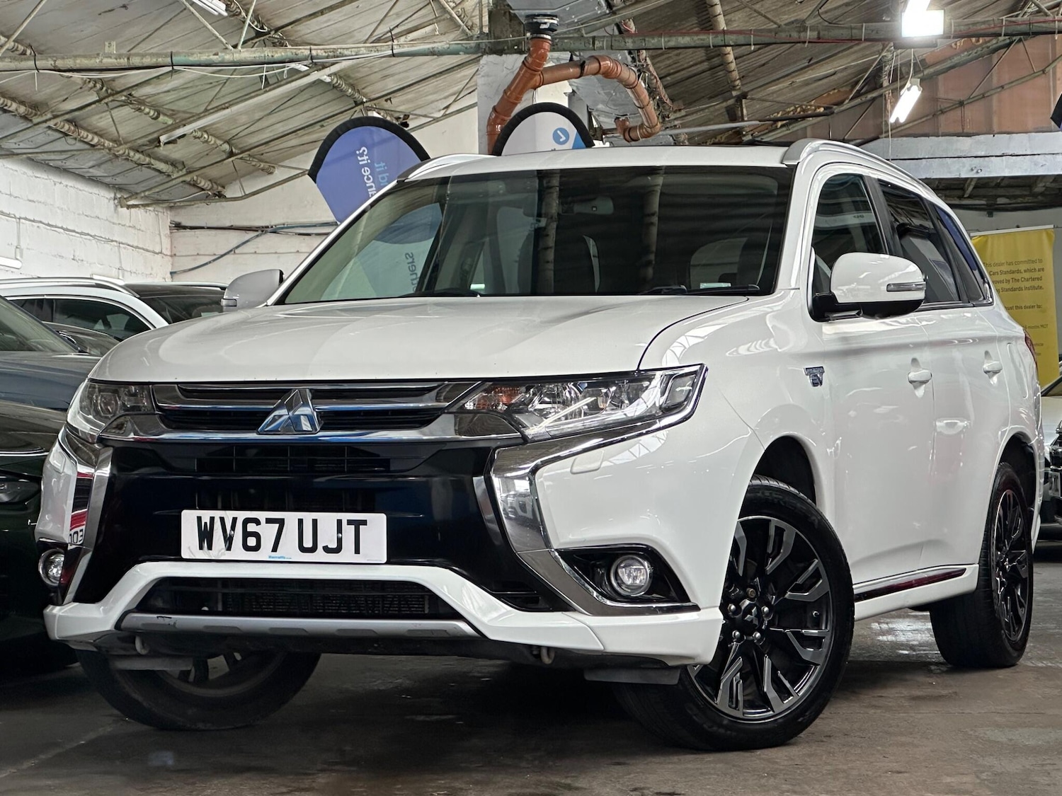Used Mitsubishi Outlander 2017 for sale - 77695689: Photo 14