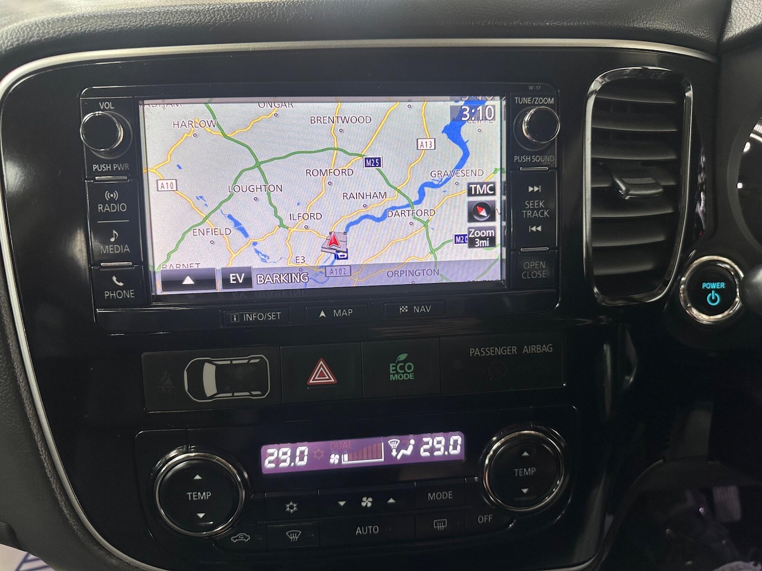 Used Mitsubishi Outlander 2017 for sale - 77695689: Photo 20