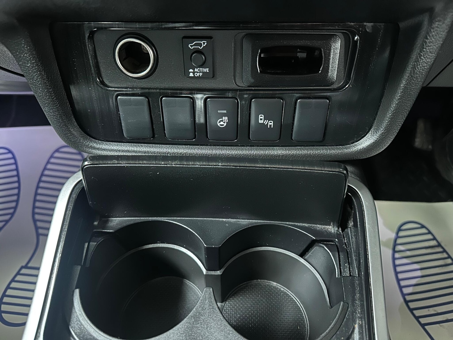 Used Mitsubishi Outlander 2017 for sale - 77695689: Photo 22