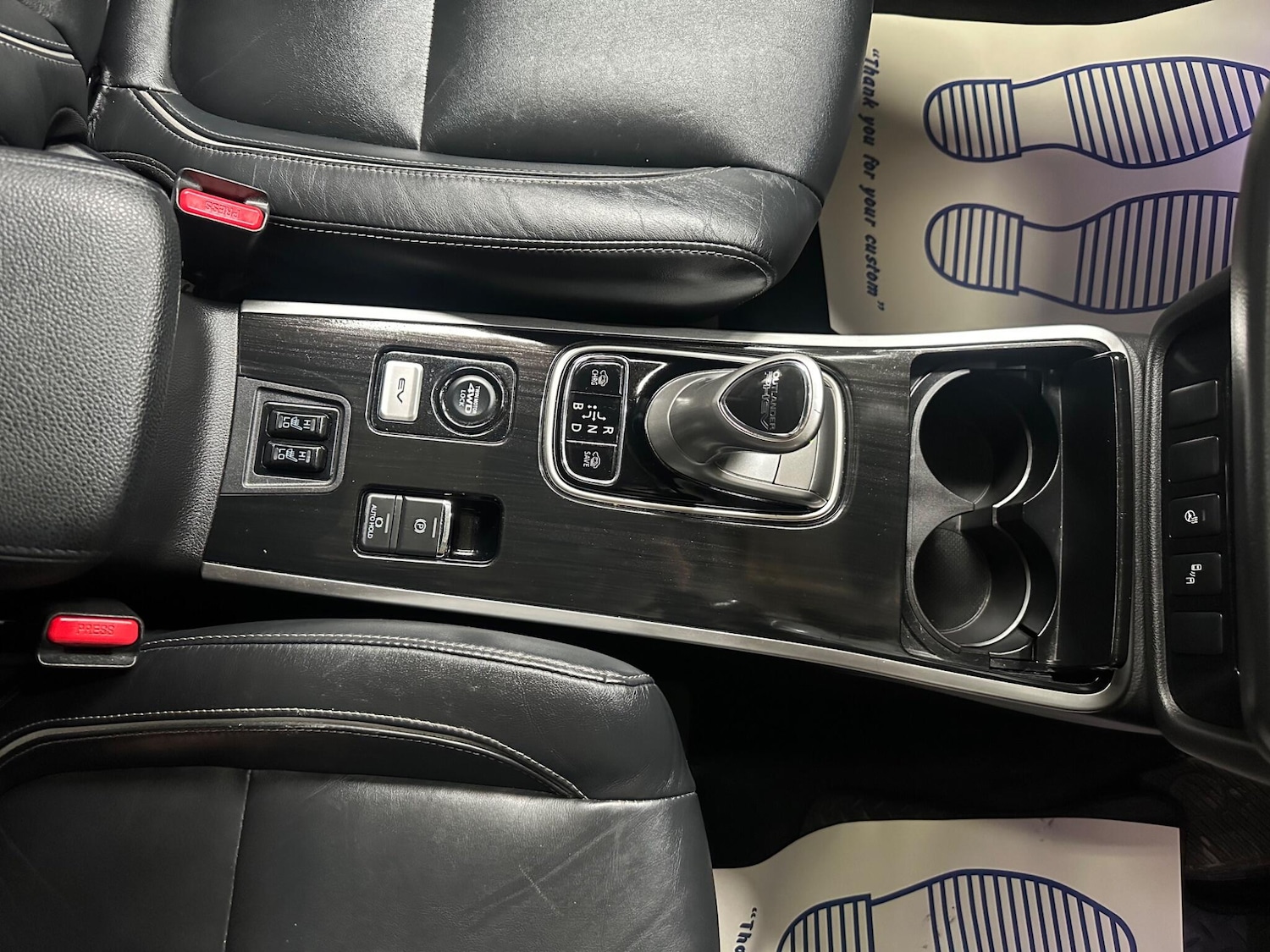 Used Mitsubishi Outlander 2017 for sale - 77695689: Photo 25