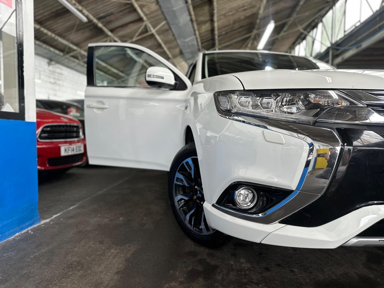 Used Mitsubishi Outlander 2017 for sale - 77695689: Photo 3