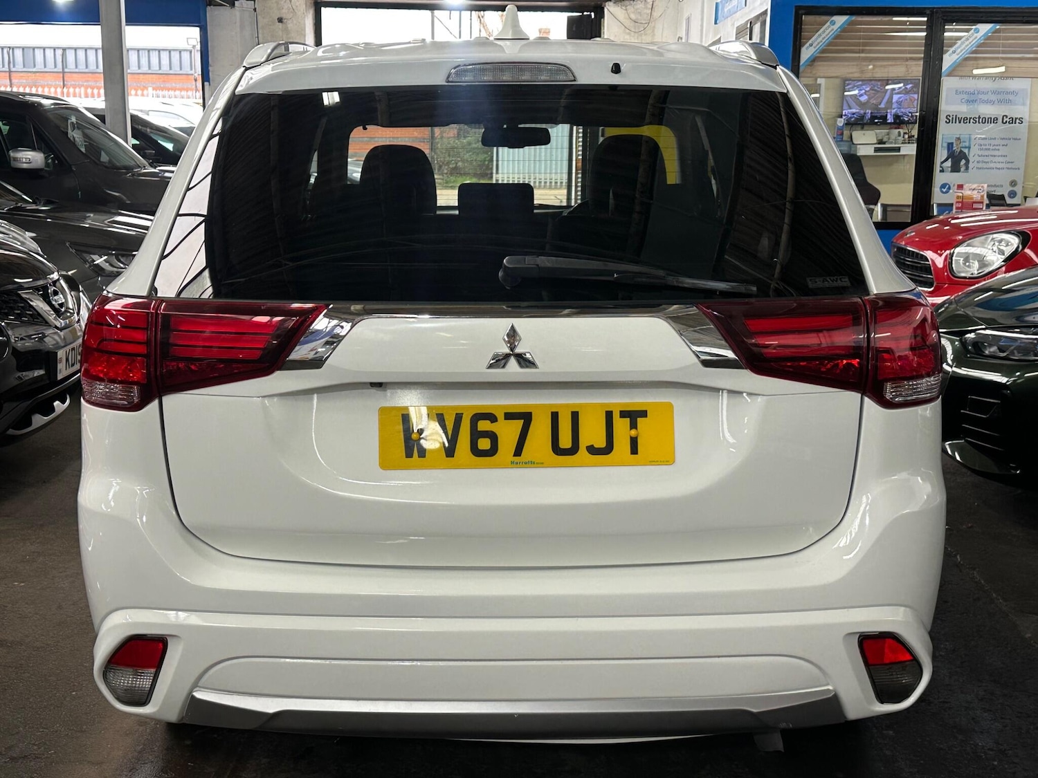 Used Mitsubishi Outlander 2017 for sale - 77695689: Photo 39