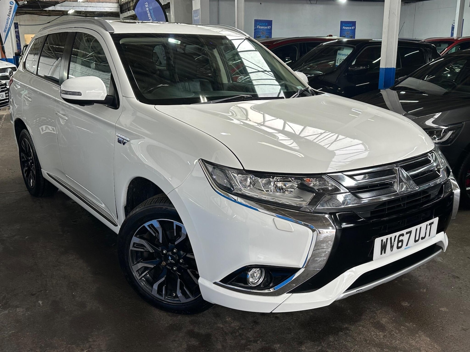 Used Mitsubishi Outlander 2017 for sale - 77695689: Photo 4