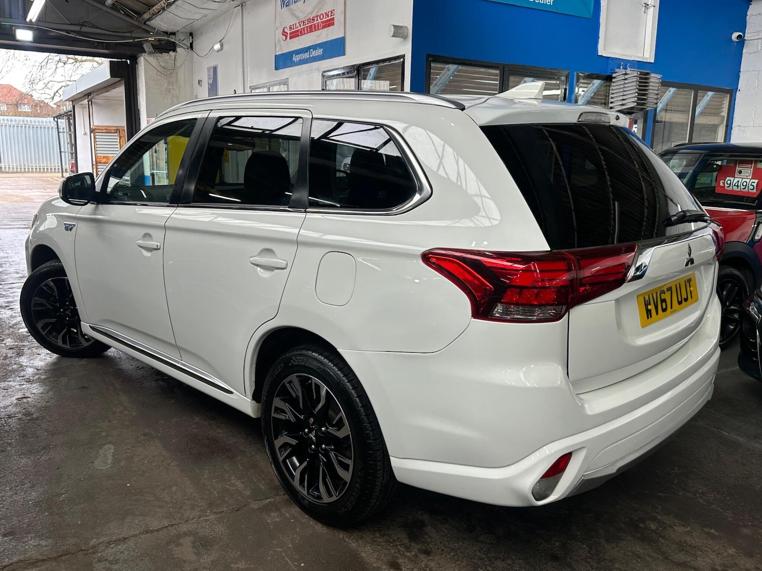 Used Mitsubishi Outlander 2017 for sale - 77695689: Photo 45