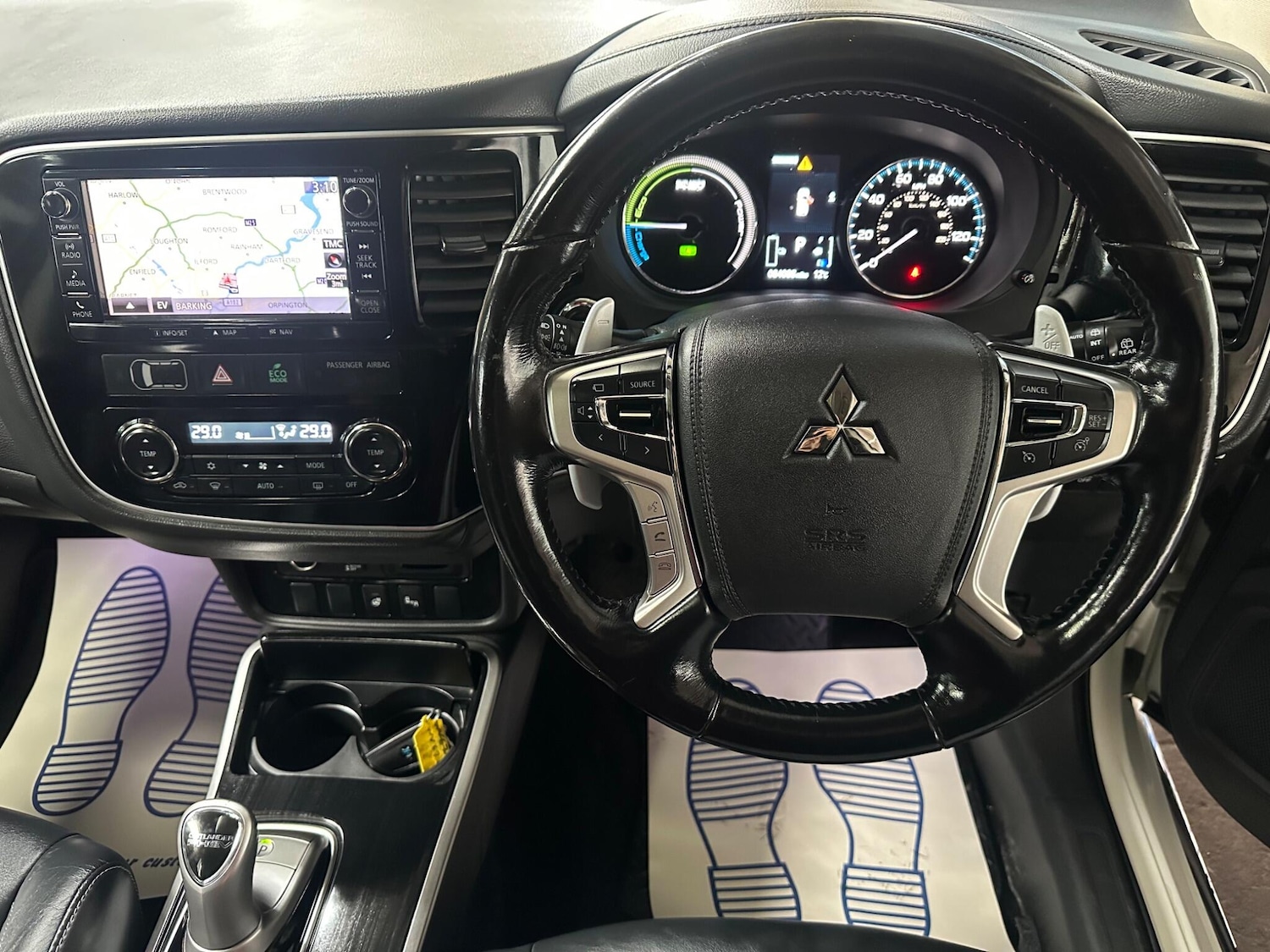 Used Mitsubishi Outlander 2017 for sale - 77695689: Photo 8