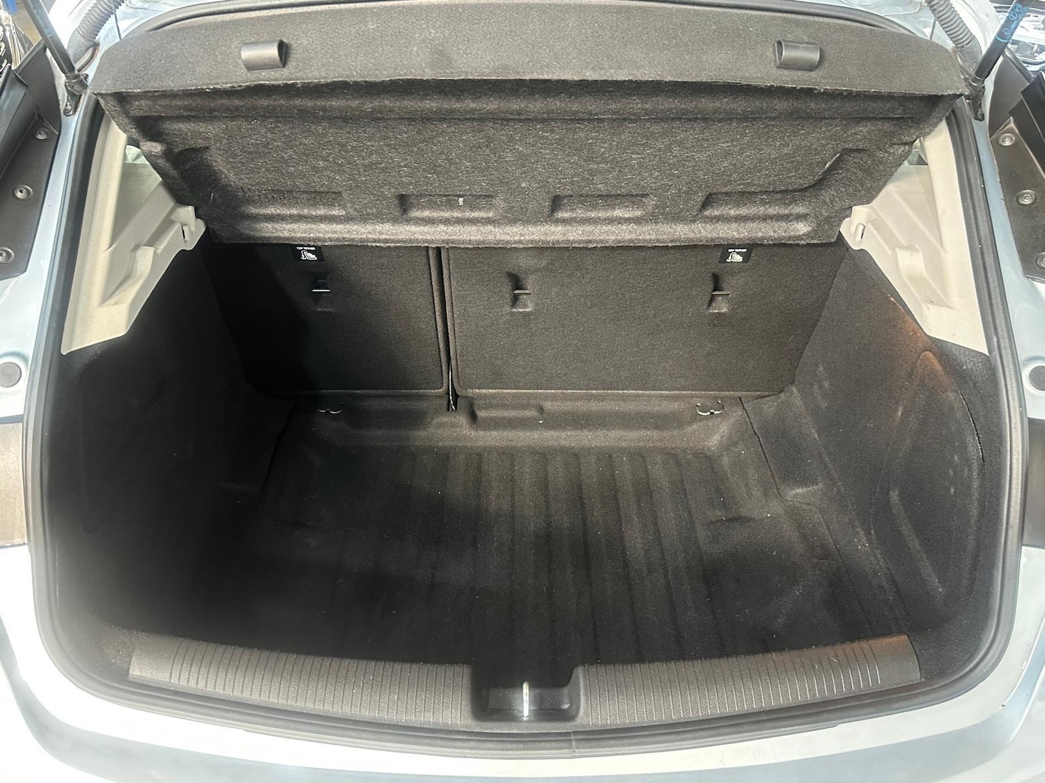 Used Vauxhall Astra 2018 for sale - 76666696: Photo 25