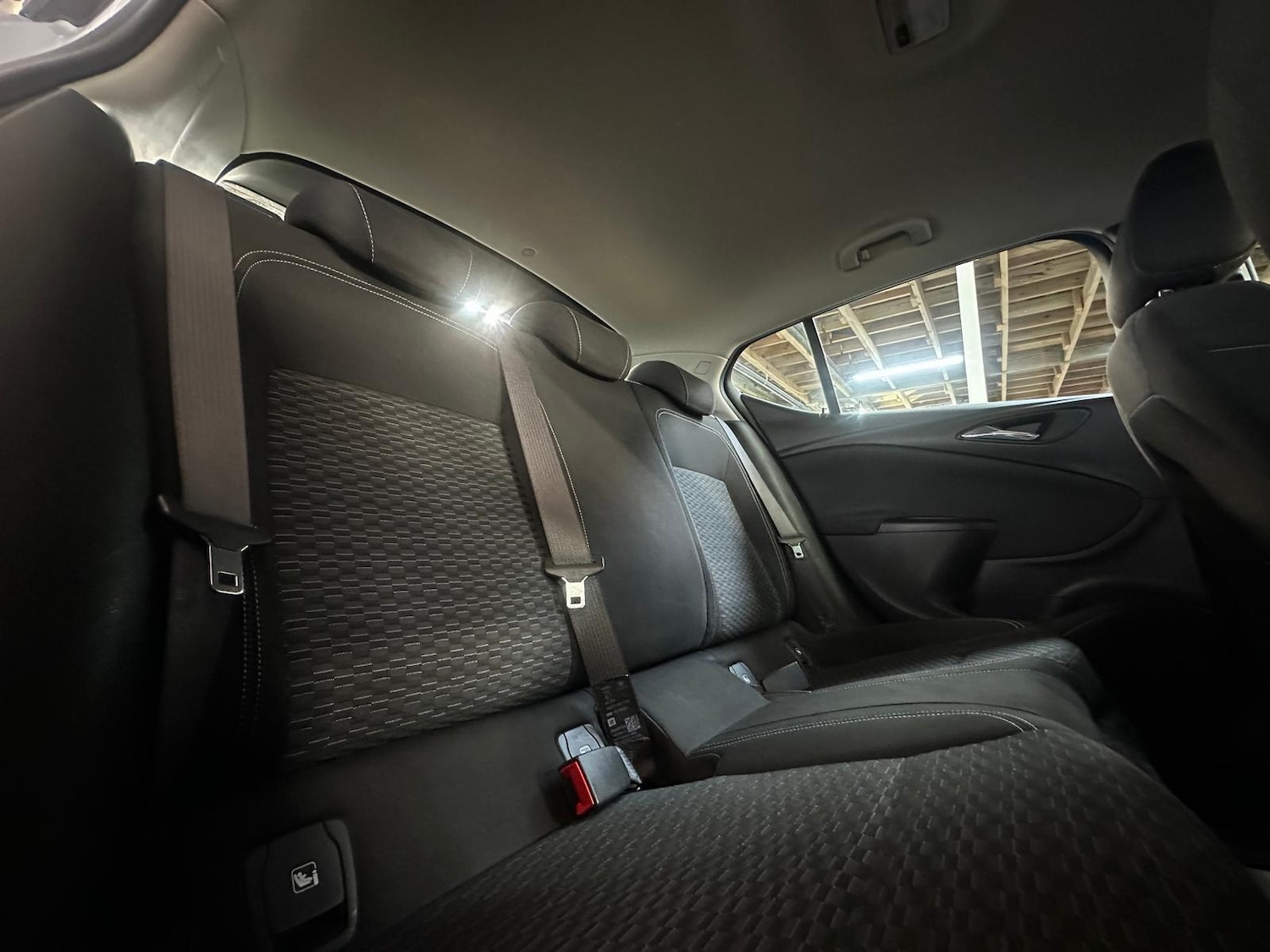 Used Vauxhall Astra 2018 for sale - 76666696: Photo 29