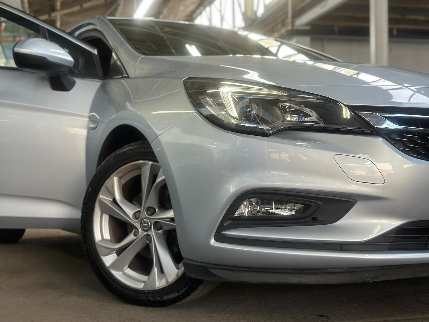 Used Vauxhall Astra 2018 for sale - 76666696: Photo 3