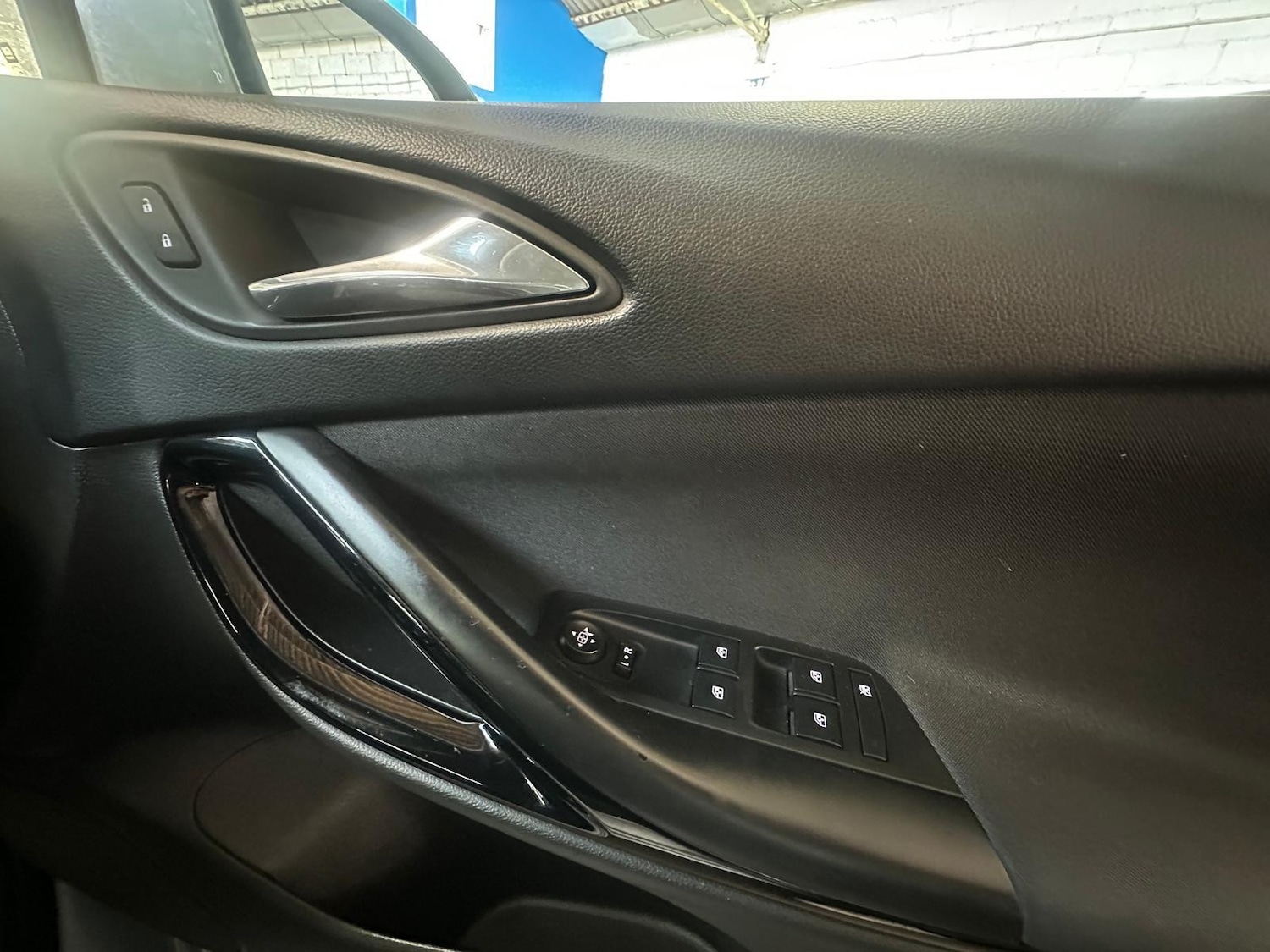 Used Vauxhall Astra 2018 for sale - 76666696: Photo 32