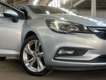 Used Vauxhall Astra 2018 for sale - 76666696: Photo