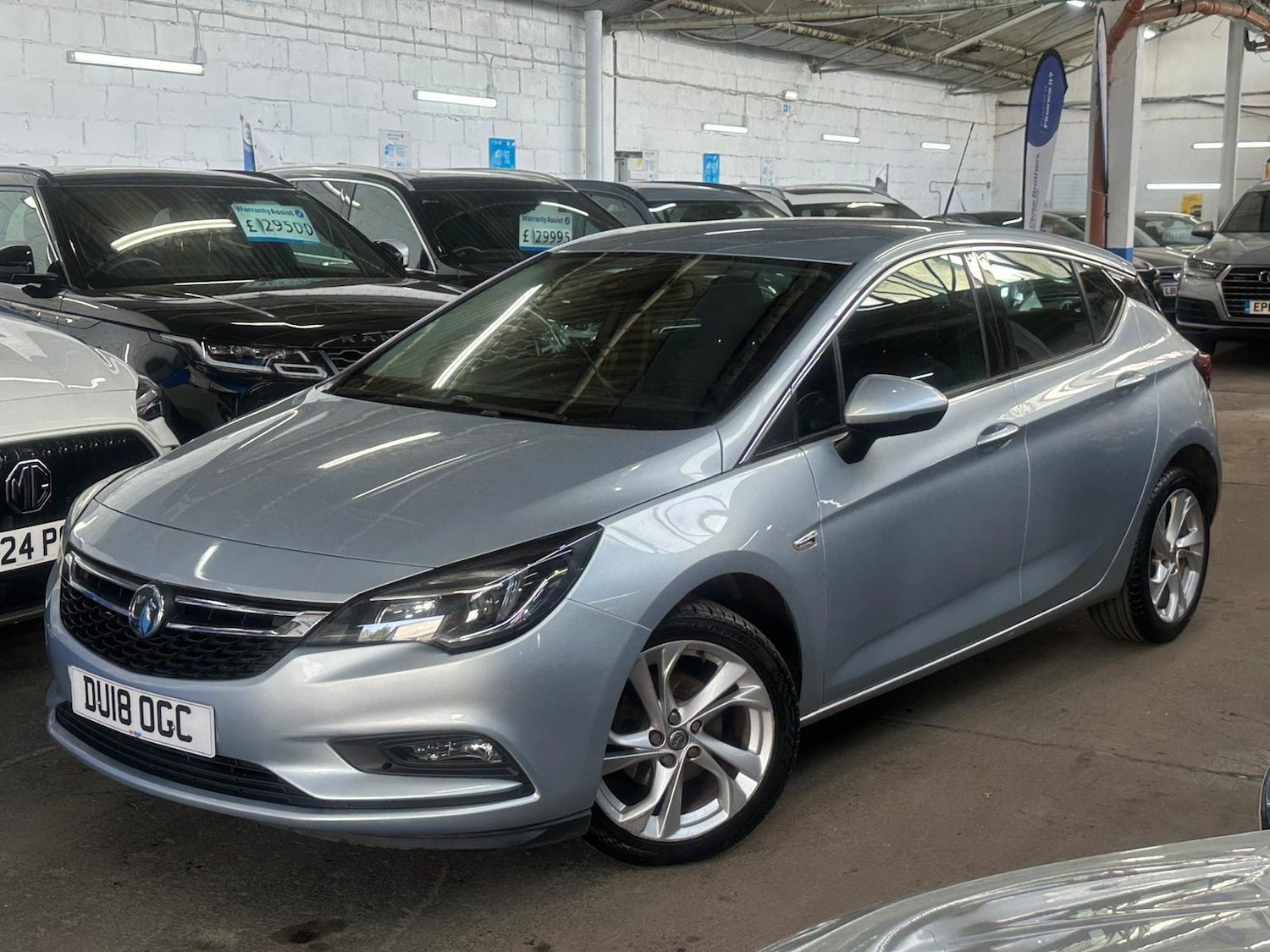 Used Vauxhall Astra 2018 for sale - 76666696: Photo 9