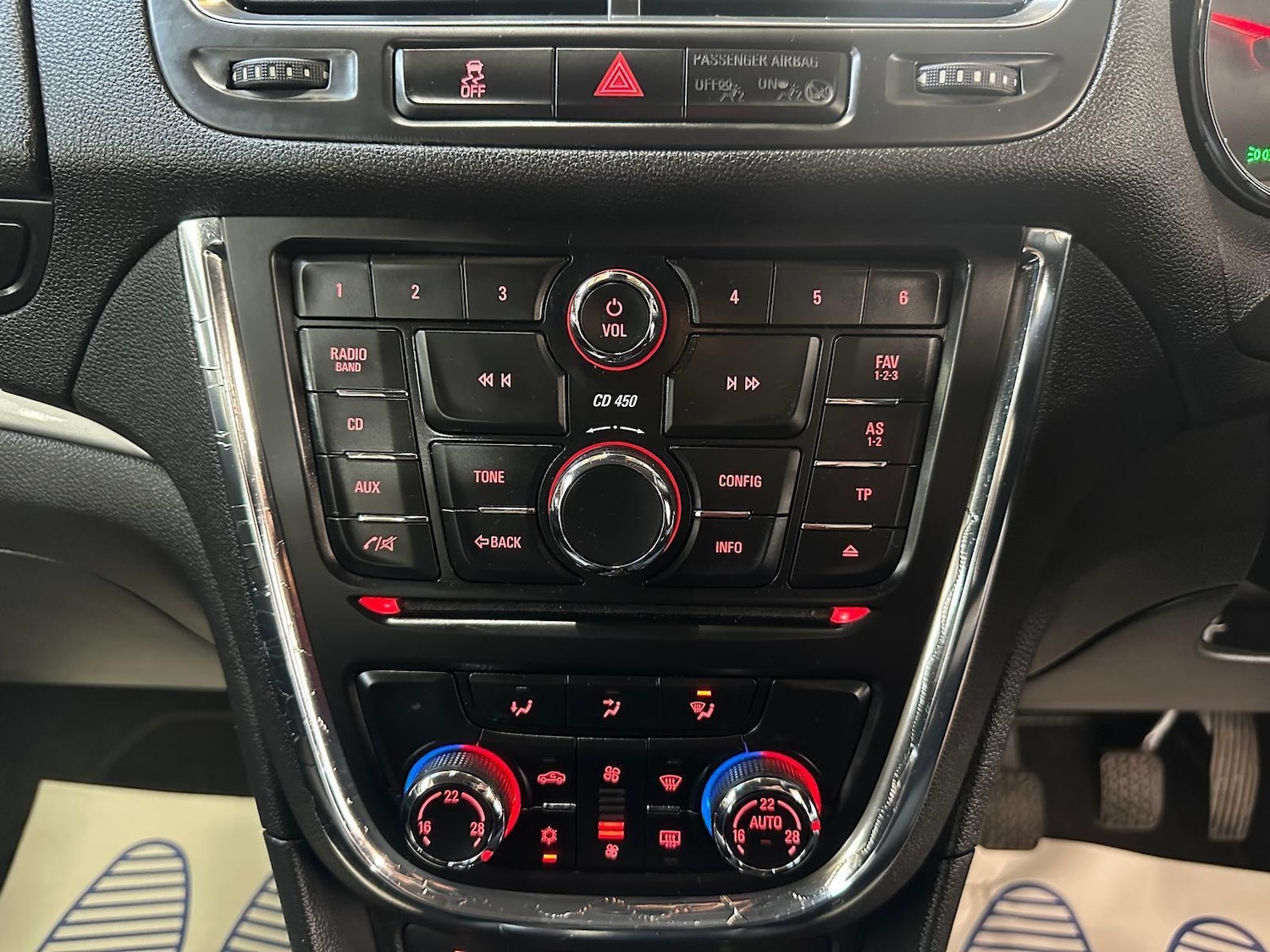 Used Vauxhall Mokka 2015 for sale - 76765529: Photo 24