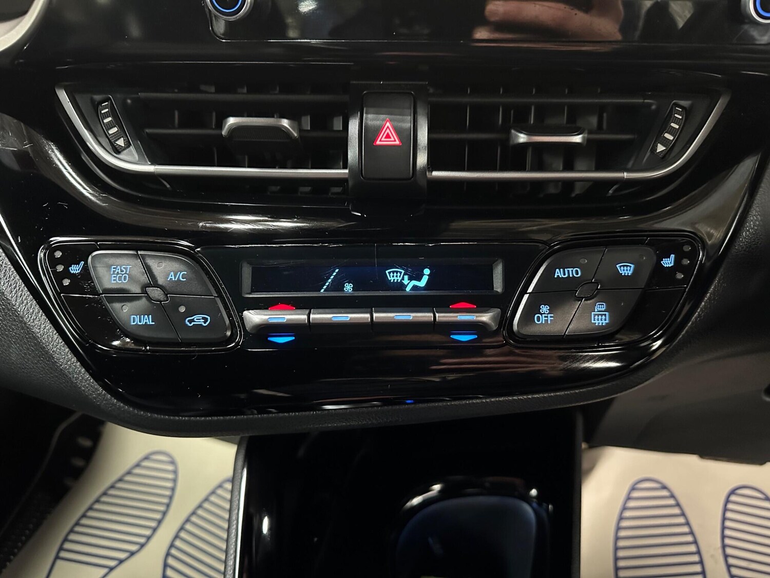 Used Toyota C-HR 2020 for sale - 77722914: Photo 23