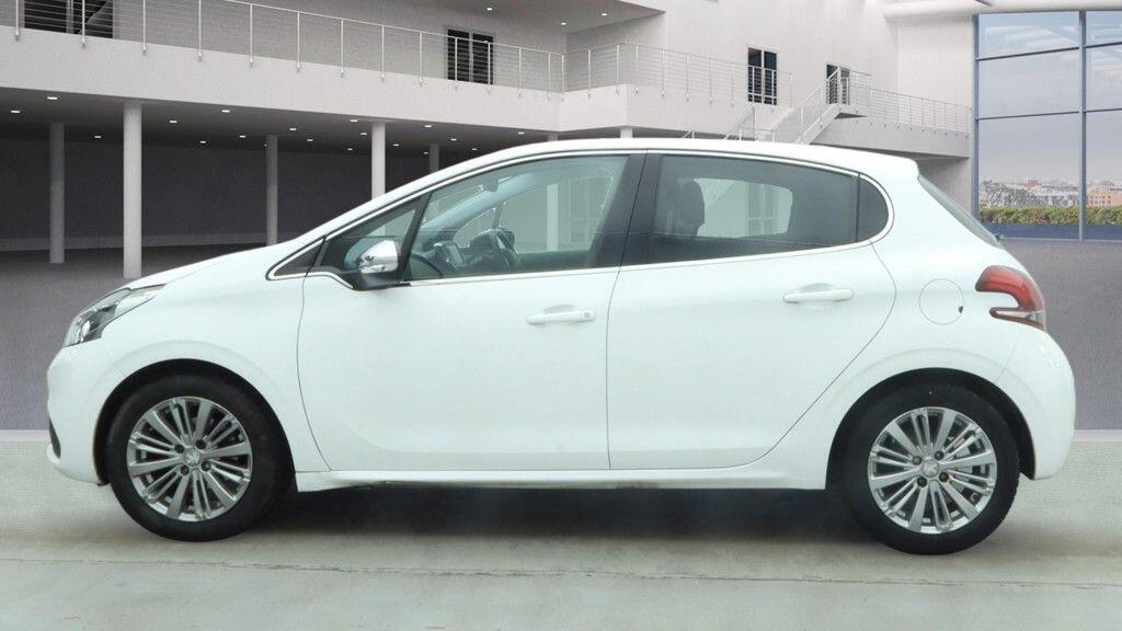 Used Peugeot 208 2016 for sale - 77345093: Photo 12