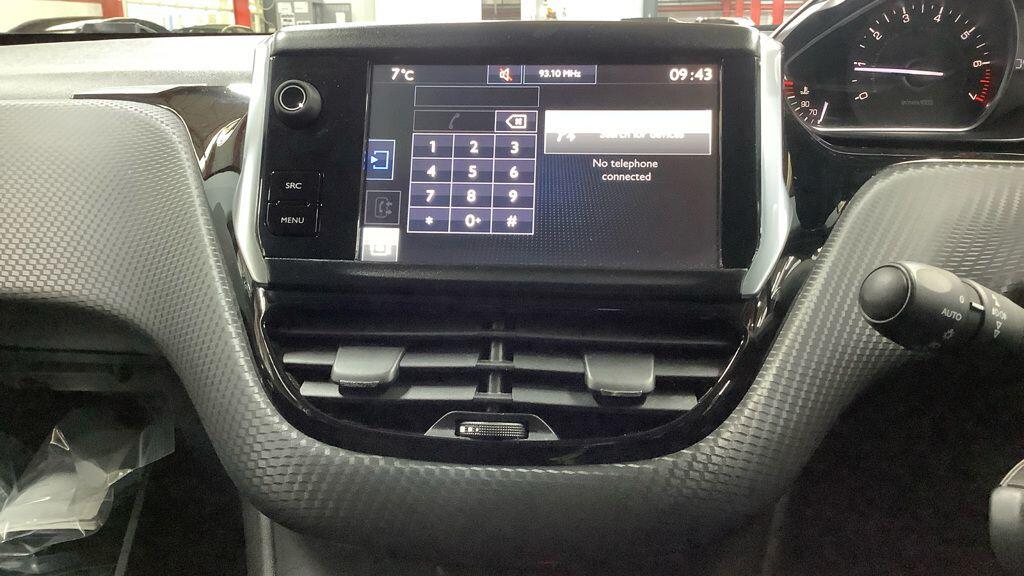 Used Peugeot 208 2016 for sale - 77345093: Photo 17