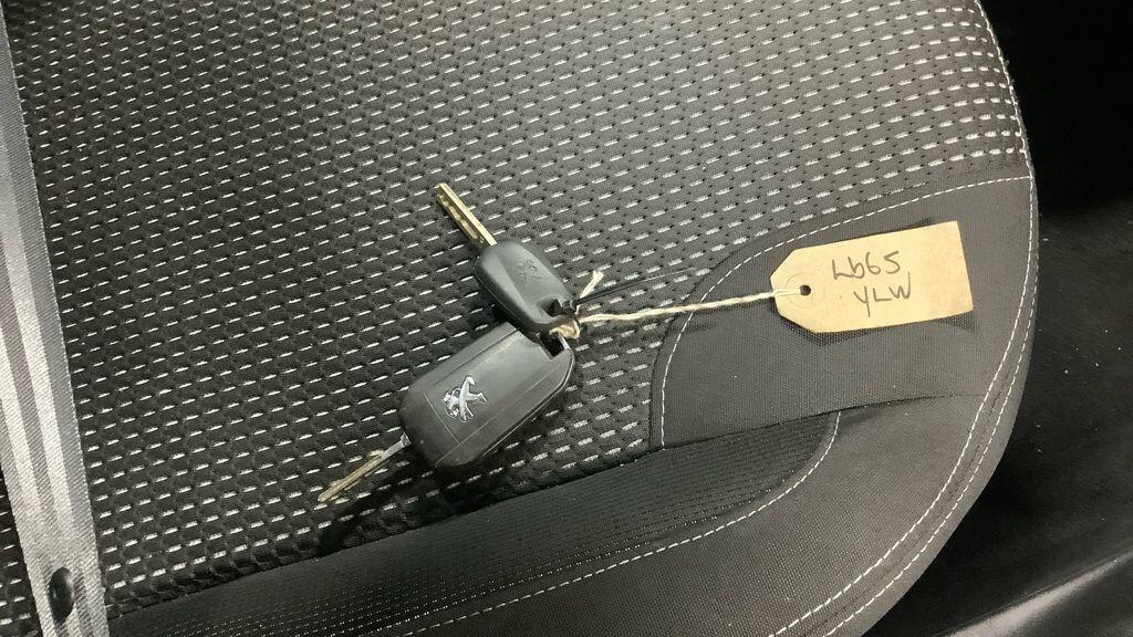 Used Peugeot 208 2016 for sale - 77345093: Photo 18