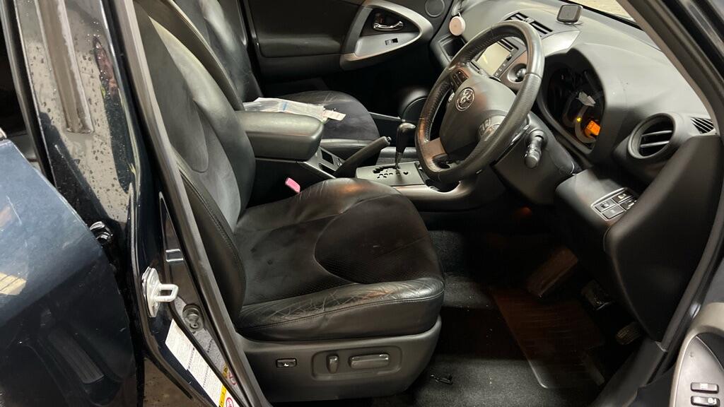 Used Toyota RAV4 2012 for sale - 77455267: Photo 15