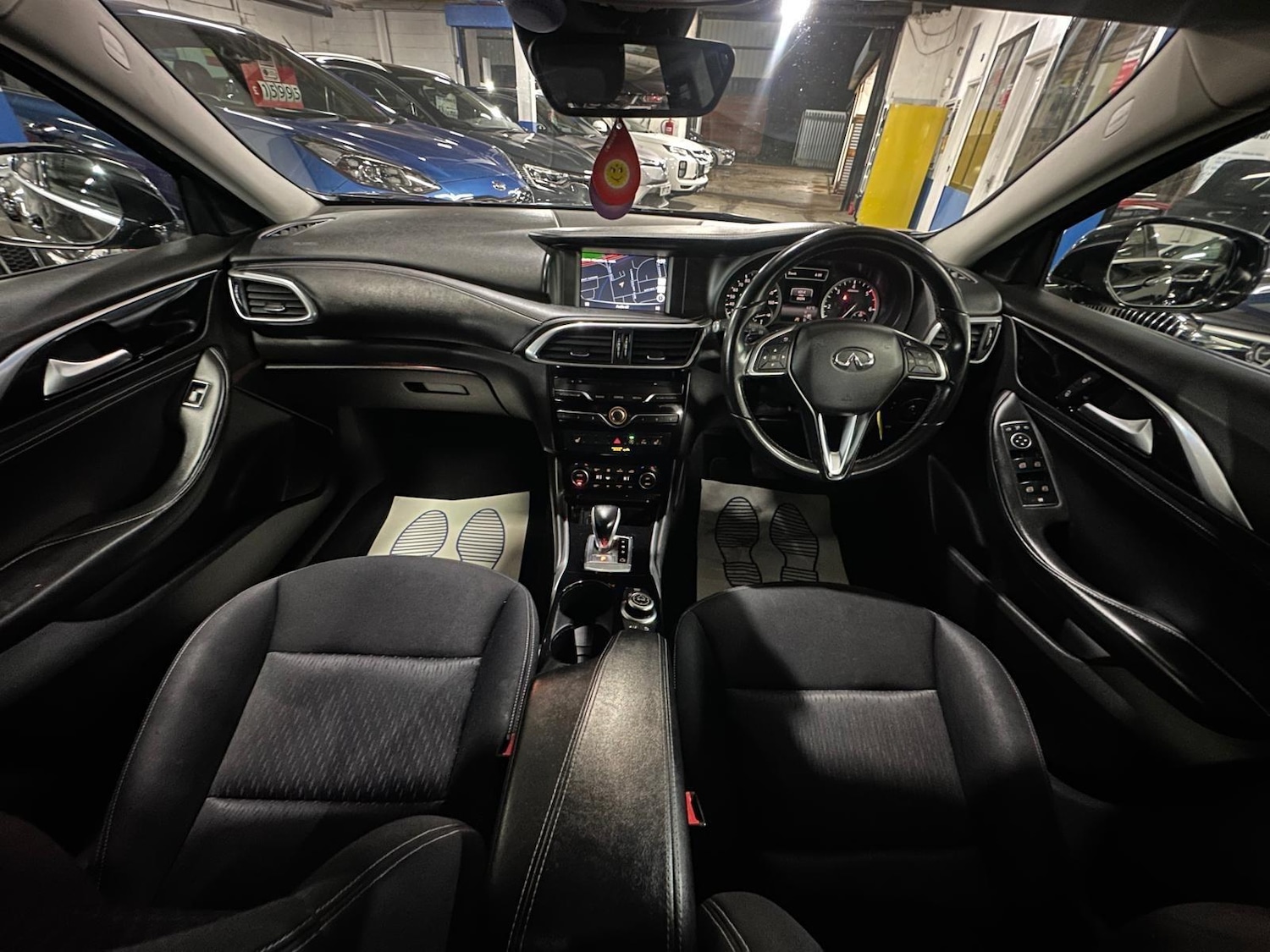 Used Infiniti Q30 2017 for sale - 76714701: Photo 18