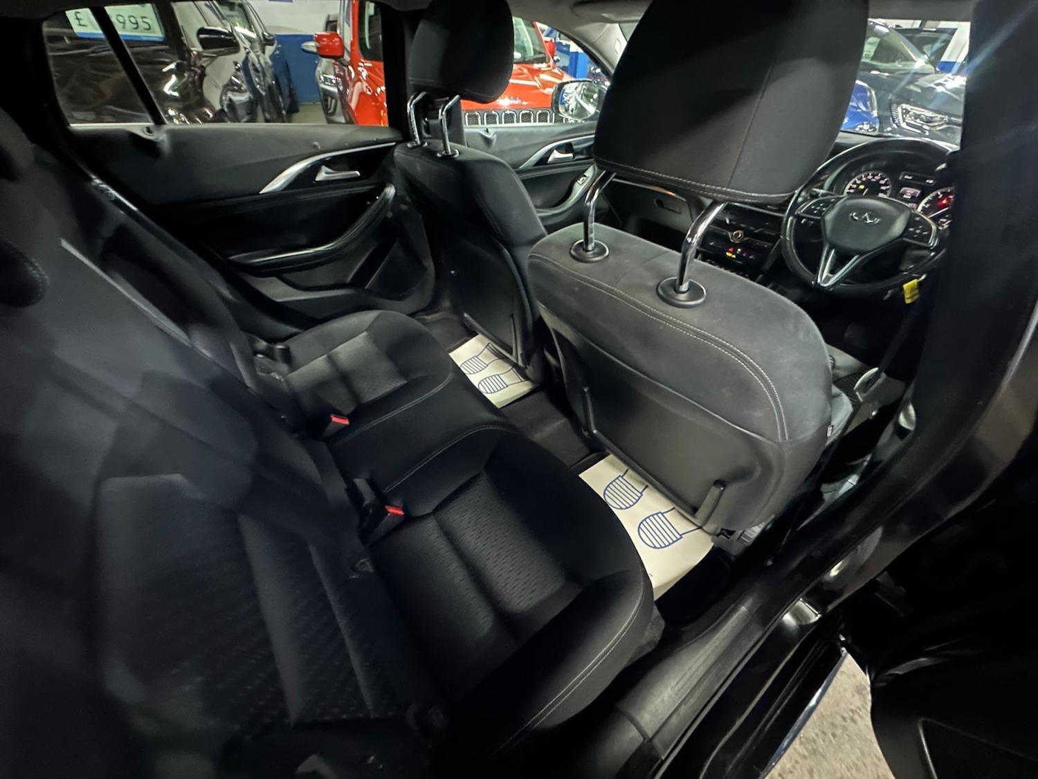 Used Infiniti Q30 2017 for sale - 76714701: Photo 24