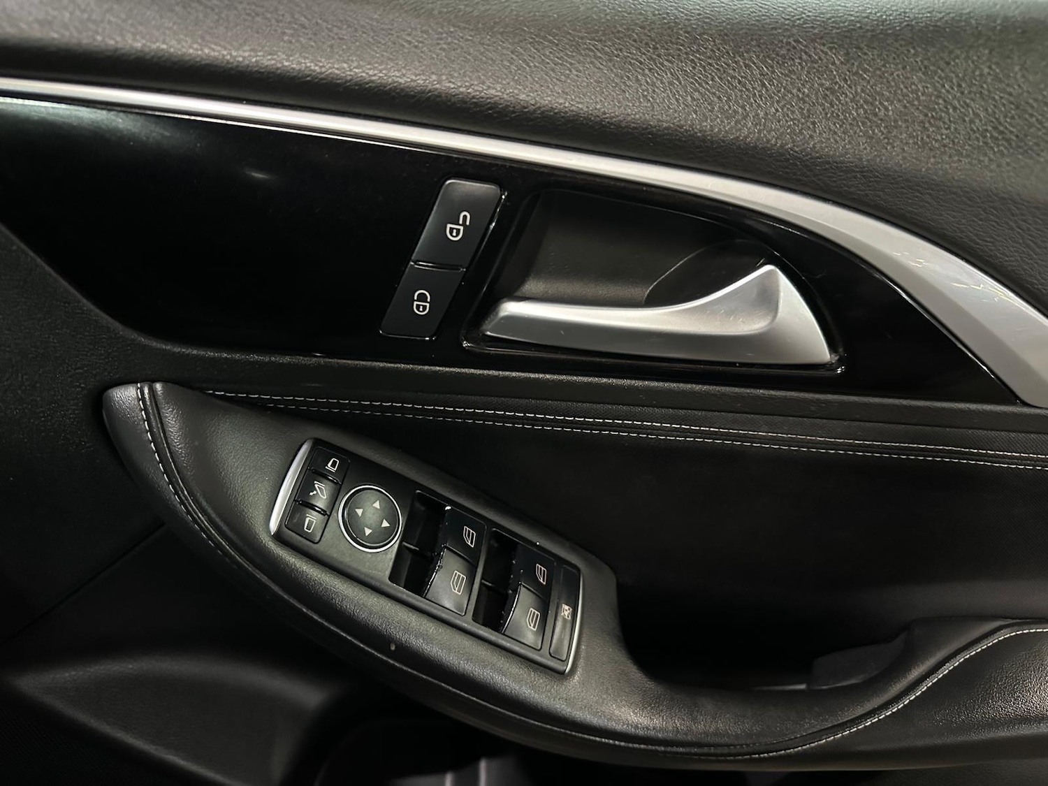 Used Infiniti Q30 2017 for sale - 76714701: Photo 29