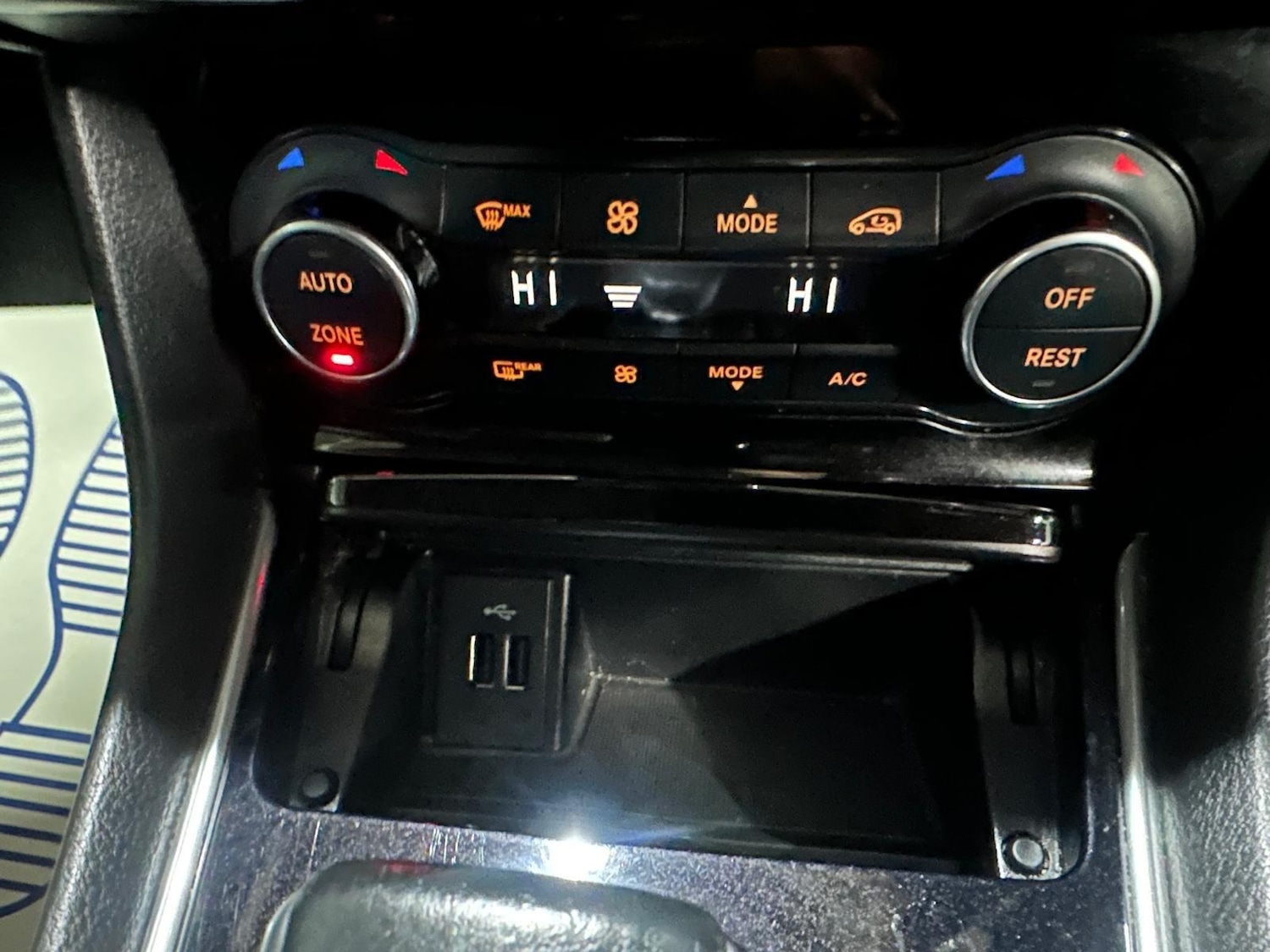 Used Infiniti Q30 2017 for sale - 76714701: Photo 34