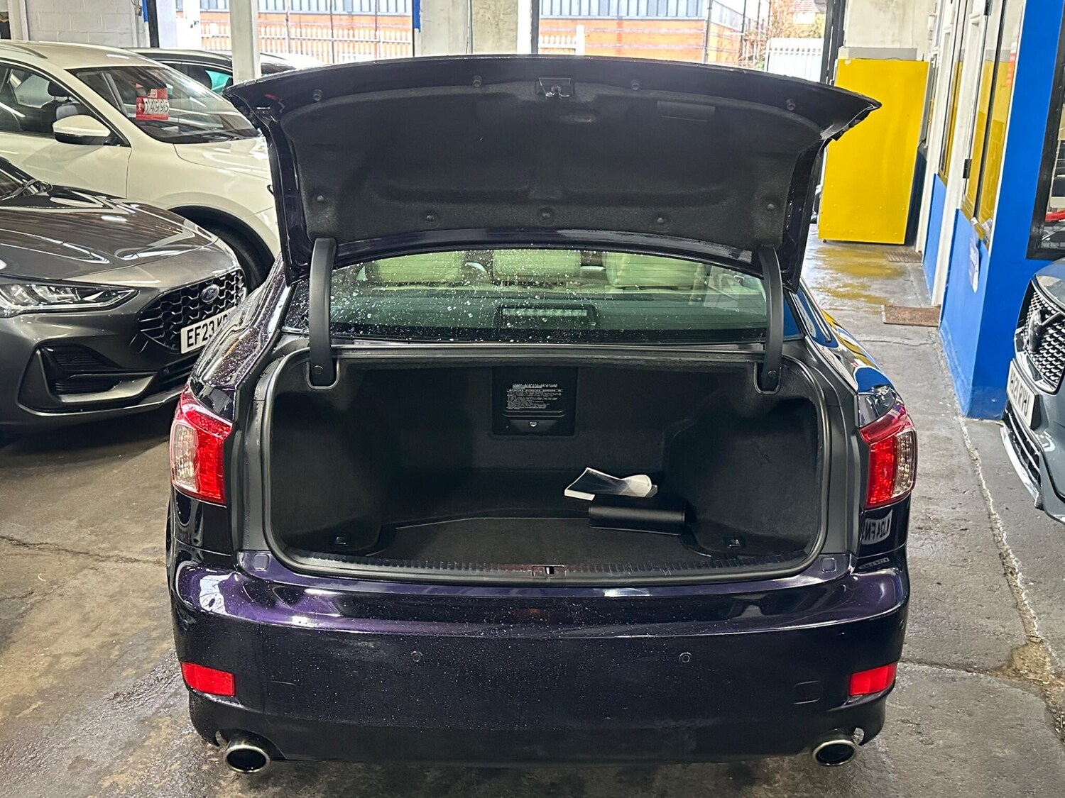 Used Lexus IS 2010 for sale - 77510888: Photo 25