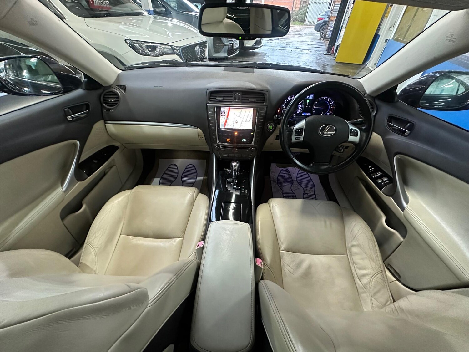 Used Lexus IS 2010 for sale - 77510888: Photo 27