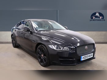 Used Jaguar XE 2019 for sale - 78998829: Photo