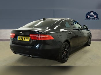 Used Jaguar XE 2019 for sale - 78998829: Photo
