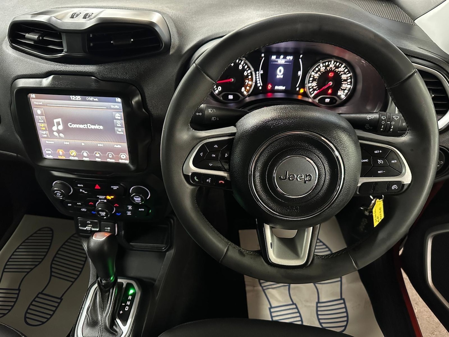 Used Jeep Renegade 2018 for sale - 76990235: Photo 14