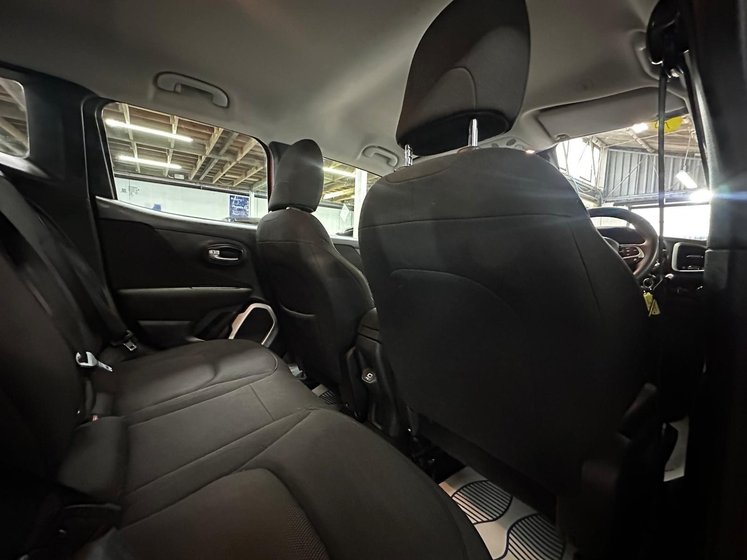 Used Jeep Renegade 2018 for sale - 76990235: Photo 28