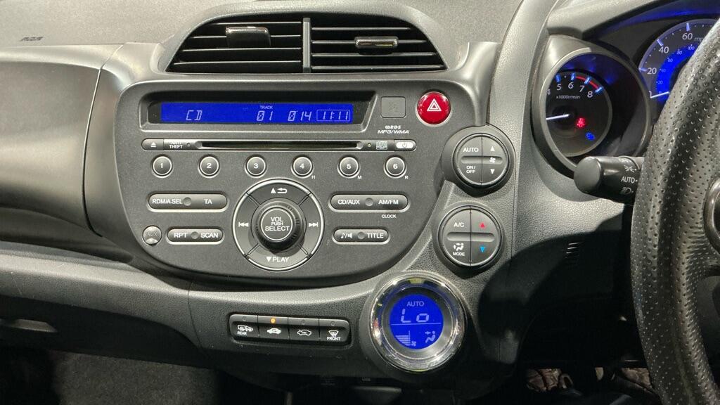 Used Honda Jazz 2011 for sale - 76336765: Photo 10