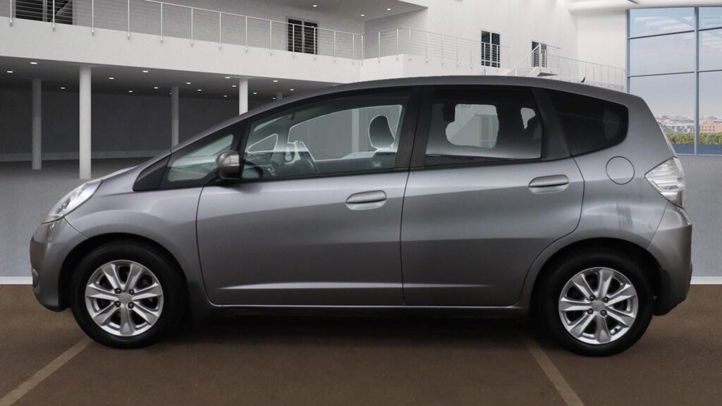 Used Honda Jazz 2011 for sale - 76336765: Photo 6