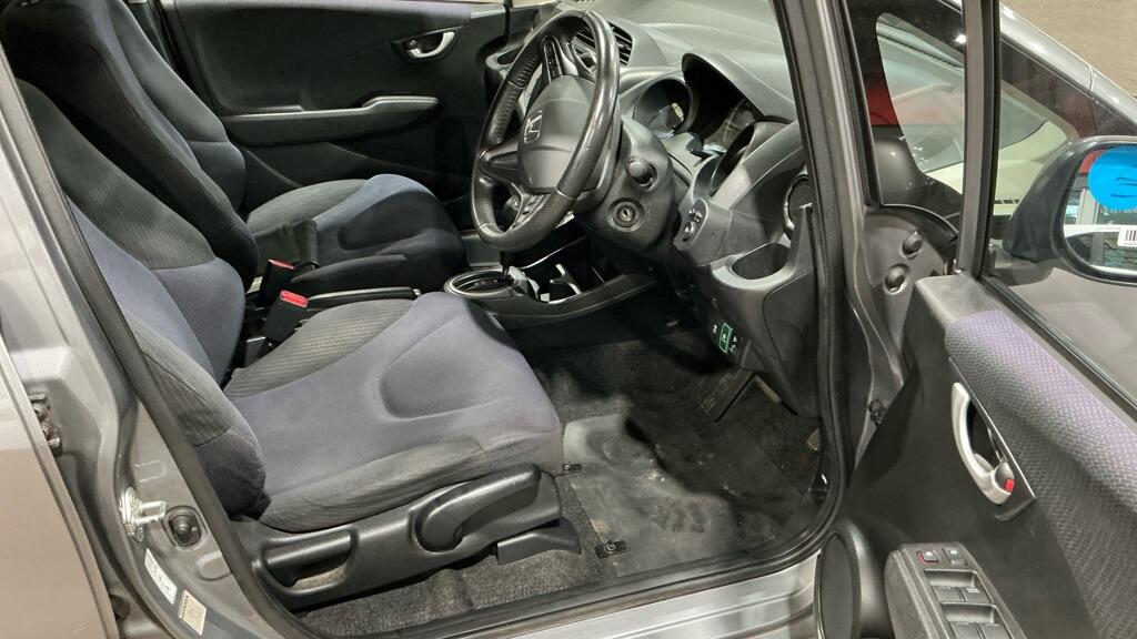 Used Honda Jazz 2011 for sale - 76336765: Photo 9