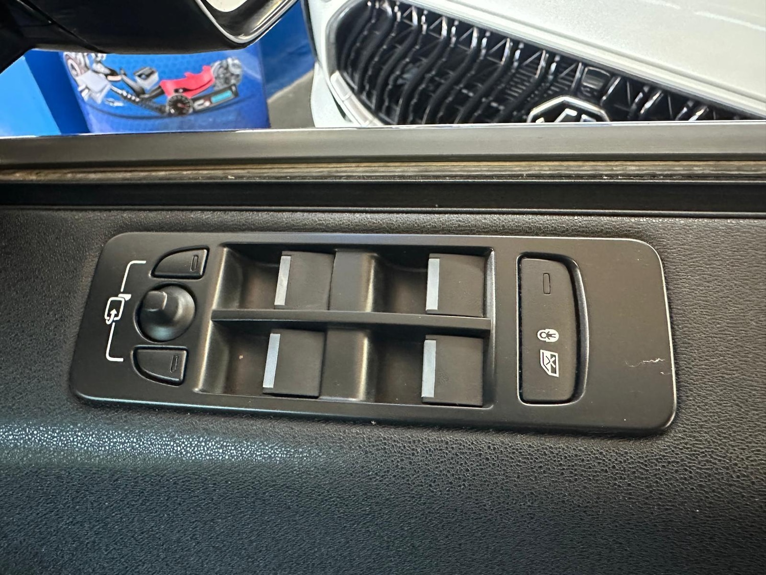 Vehicle 29