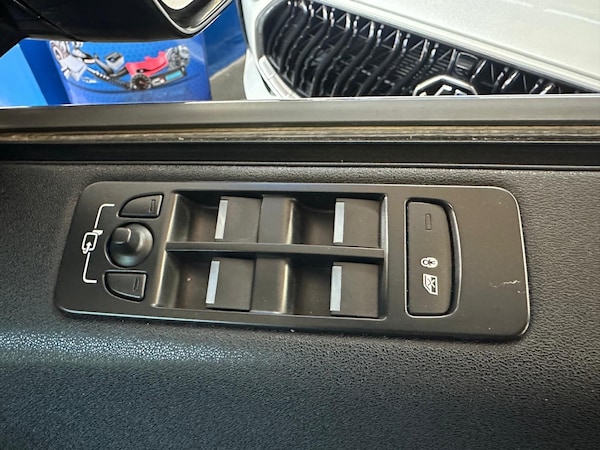 Used Land Rover Discovery Sport 2018 for sale - 75808957: Photo 29