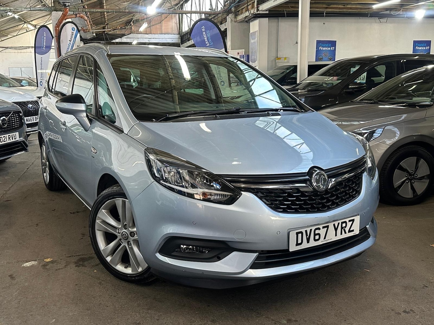 Used Vauxhall Zafira Tourer 2017 for sale - 76307551: Photo 1