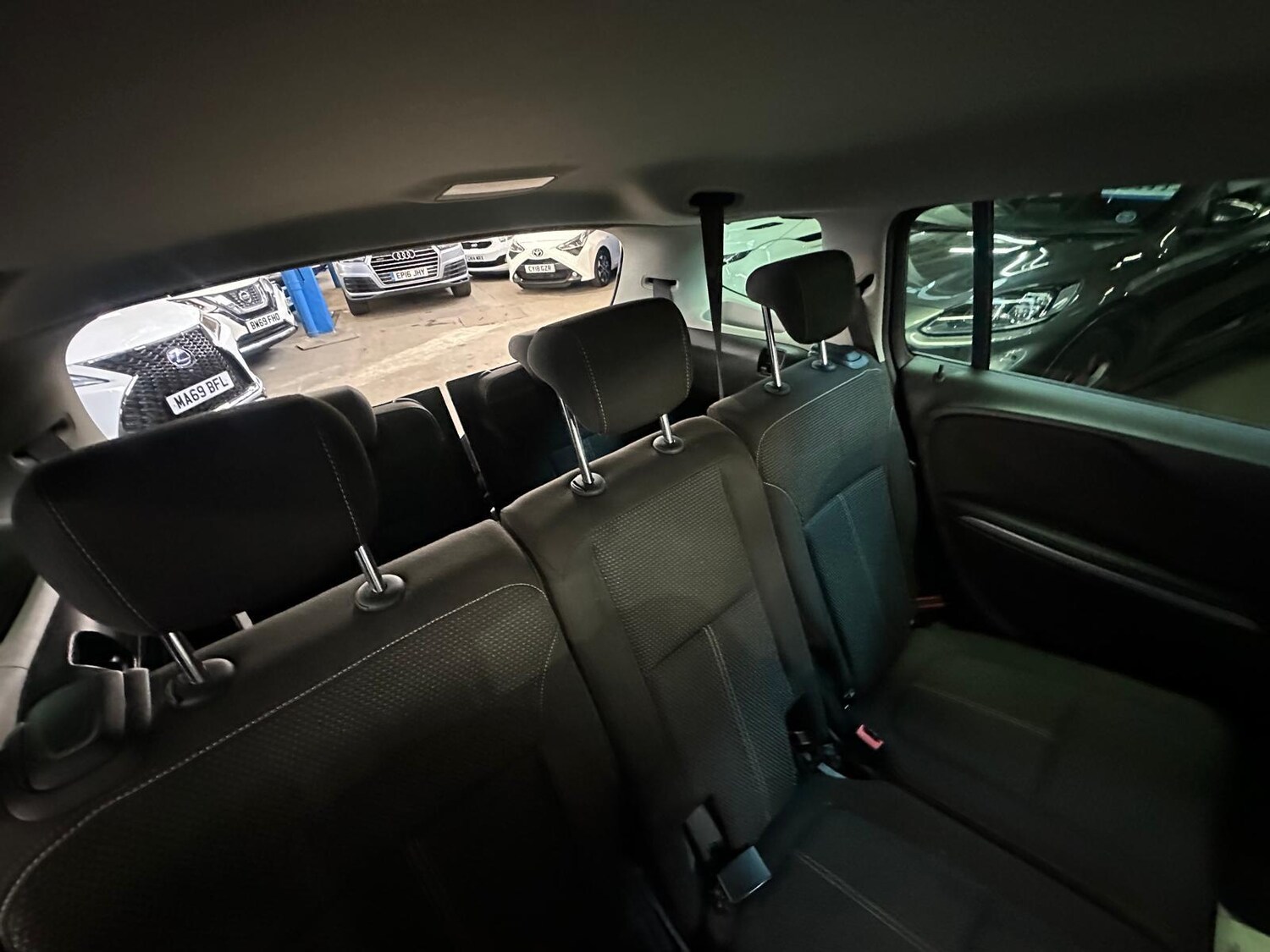 Used Vauxhall Zafira Tourer 2017 for sale - 76307551: Photo 25